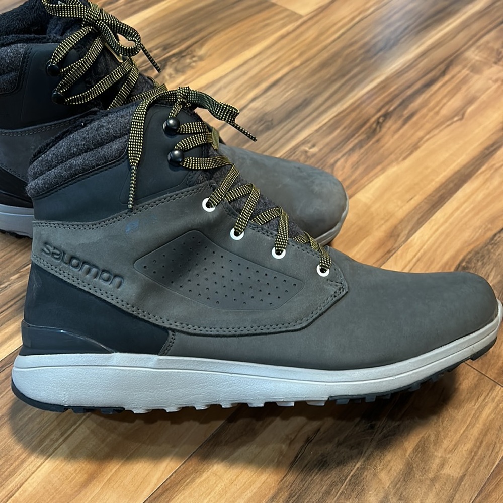 Men’s Salomon Waterproof Boots View 2